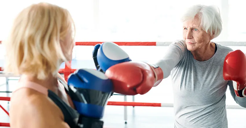 76歲諾貝爾獎得主練拳擊抗病！帕金森氏症運動掌握4大重點