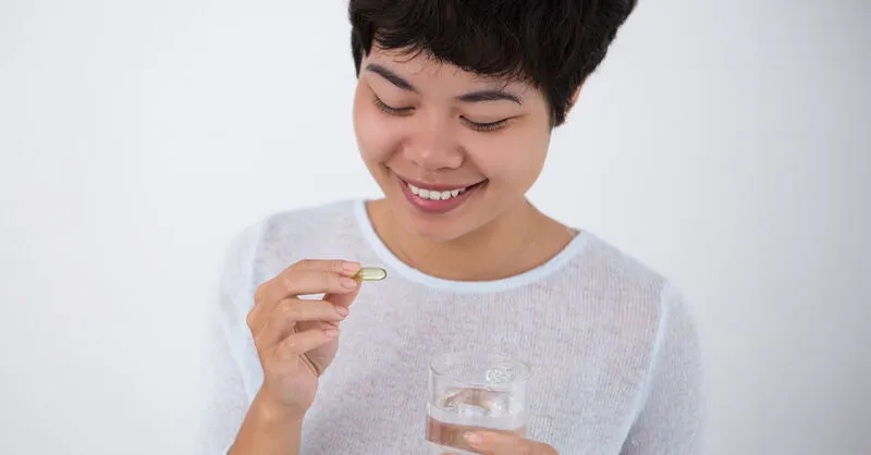每天吃維他命抗老有用嗎？哈佛最新研究：老化時鐘「慢4個月」