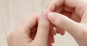 老花眼視力竟好轉！眼科醫教指甲按摩，促進循環眼神清晰
