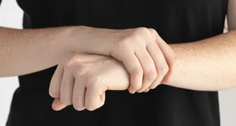 手腕舊傷二十年還會痛？骨科醫：3症狀當心創傷後關節炎