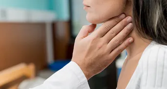 48歲女不菸不酒竟口咽癌！醫揪真正禍首，手腳常見「疣」也是同家族