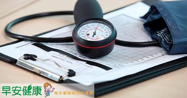 起床抖抖手腳、圍圍巾，9個懶人守則養出不老血管