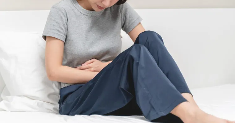 天冷經痛加重？避開3種寒食，熱敷這處「祛寒穴」不再手腳冰冷