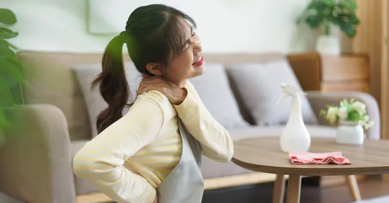 大掃除完腰痠脖子痛？中醫4穴位＋「伸經活絡茶」助你輕鬆斷捨離