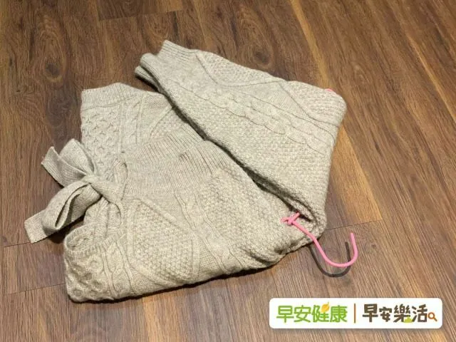 早安健康＿用衣架掛毛衣，毛衣收納不變形吊掛法