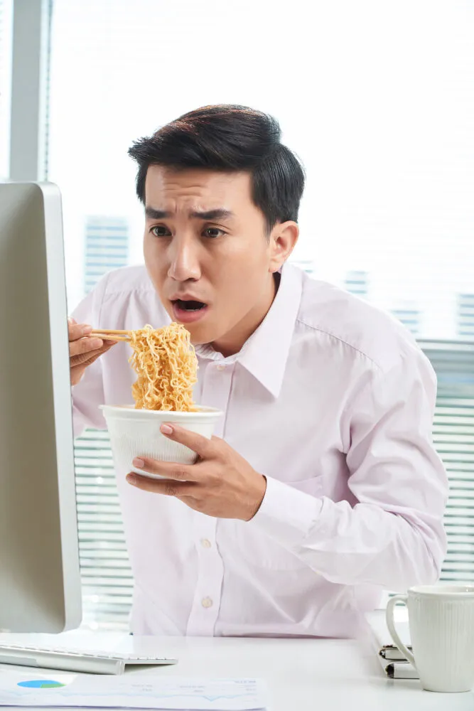 現代人因時常外食可能造成營養不均，2025 維他命 C 推薦指南，本文帶您了解維 他命 C 功效、每日攝取量、什麼時候吃