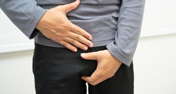 50歲男過半中招！醫揭攝護腺肥大保養清單，按對3穴位減少夜尿