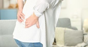 腎臟發炎症狀有哪些？原因與治療方式，哪種腰痛是腎臟發炎？