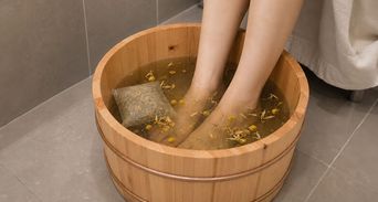 端午「五毒月」濕熱易病！醫教「蘭湯足浴」借陽氣，除濕毒抗發炎