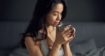 鬼月半夜避鬼有根據？醫揭子時陰極陽生「478呼吸法」 安神救失眠