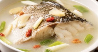 陳幸妤50歲被誇超凍齡！魚湯3大營養補身養顏，專家教這樣吃更好