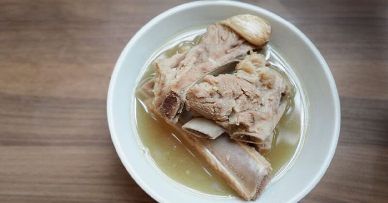 喝大骨湯補身險洗腎？醫揭5大傷腎湯品排行「這碗」最危險