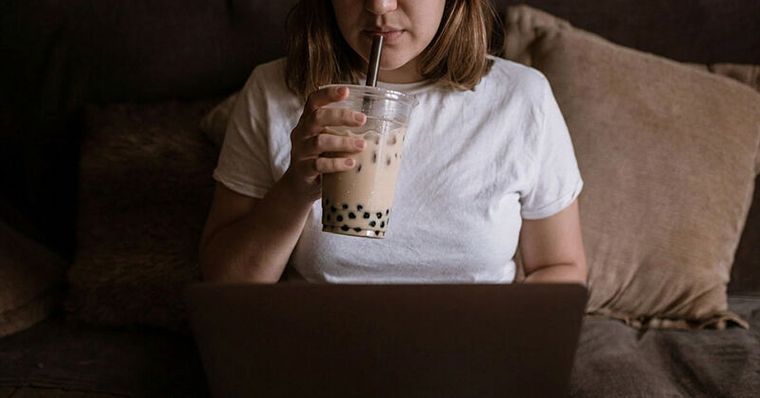 手搖飲不離手？中醫點夏天2大傷身習慣正在毀卵巢：多囊恐惡化
