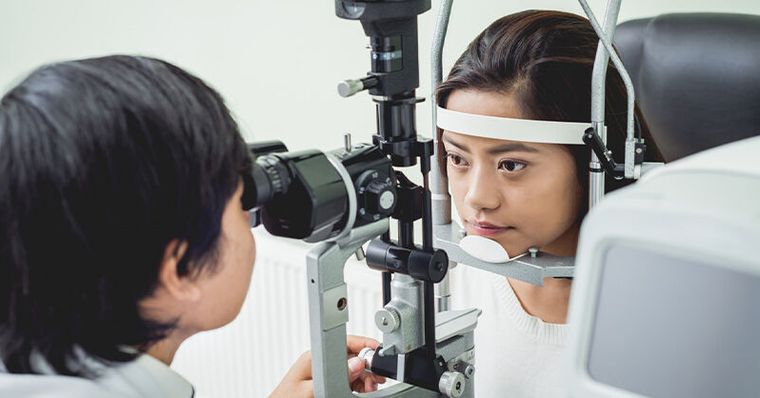 看不清楚以為是老花眼、白內障？「這病變」藏很深，6步精準檢查救視力