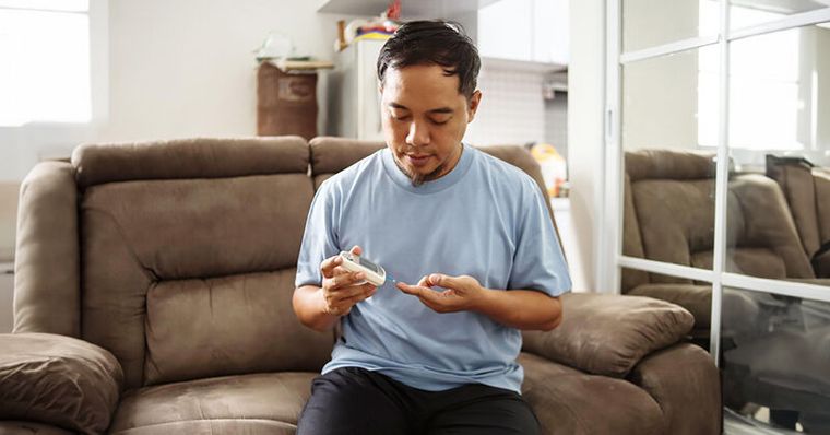 怕吃藥傷腎？40歲男高血糖竟拖成蛋白尿，醫4招穩糖救腎