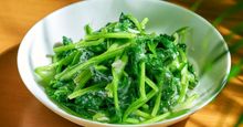 燙青菜營養全流失？醫大推「這種炒法」留住抗癌物養護腸胃