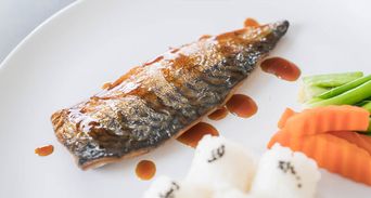 譚敦慈2個學霸兒子從小吃這魚！營養師揭「7大超級魚類」名單DHA贏鮭魚