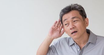 長輩電視越開越大聲？別以為只是老了！醫示警「這現象」恐加速失智