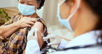 長輩若有慢性病流感季怎麼辦？必看免疫加強型流感疫苗重點