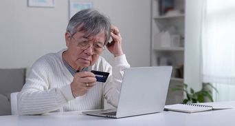 長輩變易怒、常遇詐騙？醫點名「7個不尋常行為」是失智警訊