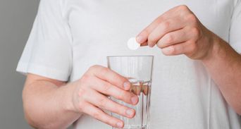 感冒吃發泡錠竟住進加護病房！藥師點名1個動作最危險