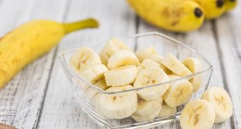 咖啡因是自律神經大敵！吃「1平價水果」補齊3大營養素救回好睡眠