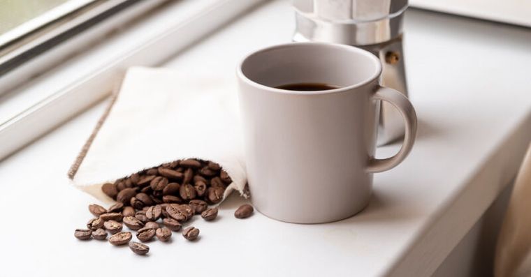 50歲男天天黑咖啡喝到快洗腎！這危險習慣竟成腎衰竭推手