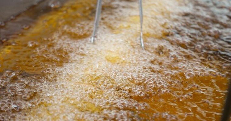 反式脂肪害脂肪肝、心臟病「連細菌都不吃」！避3類食物保肝護心
