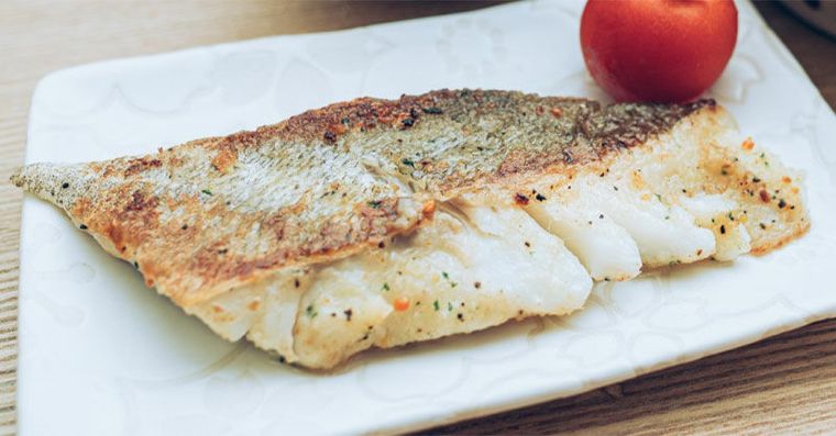 肉嫩刺少好油多！大比目魚、鱈魚口感外觀比一比