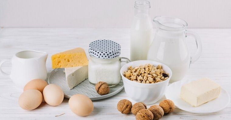 骨本像退休金要早存！不想老了骨鬆、狂骨折，8種天然「保骨特效藥」多吃