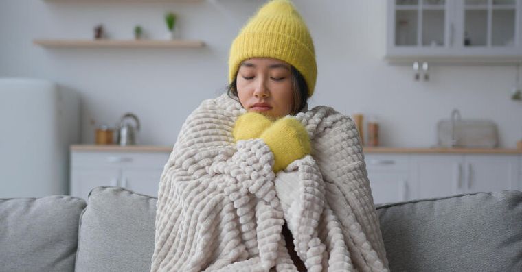 救護車聲變多？關節痛、血壓飆，醫曝「低溫10大危害」這點最傷