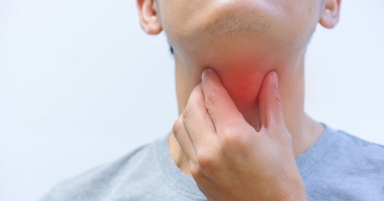 運動男「喉嚨痛」竟揪出4癌症！醫揭3慢性癌毒來源賠光健康