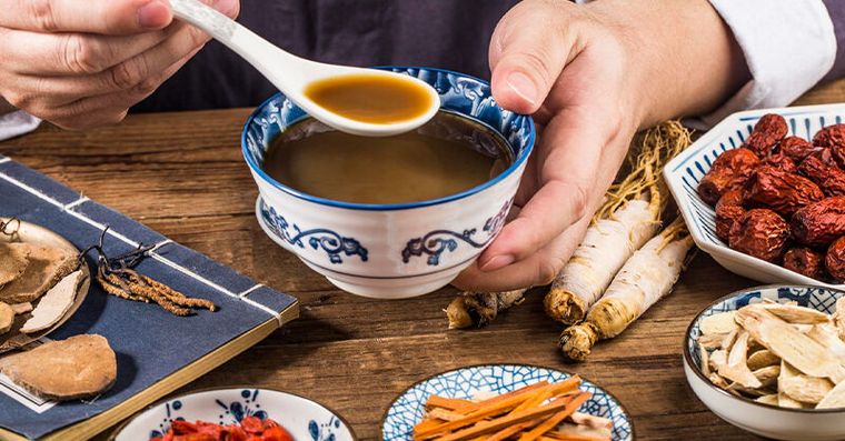 滴雞精越喝越累？醫揭「虛不受補」真相：這3種人愈補愈傷身