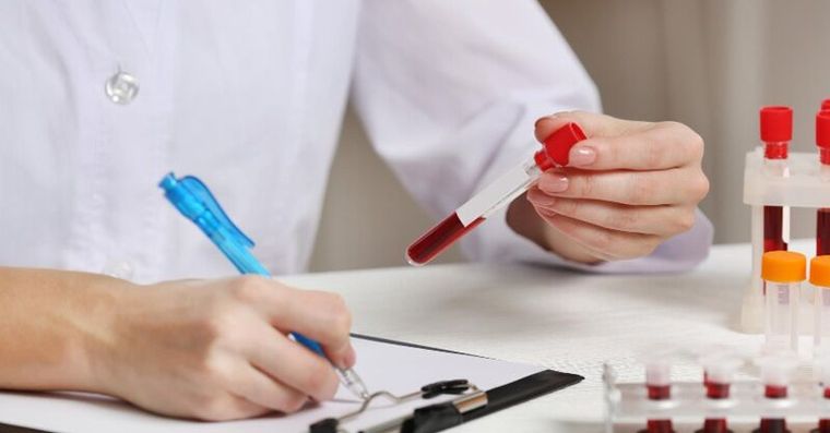 老了會不會「一身病」？血液藏7大徵兆，確診前身體先求救