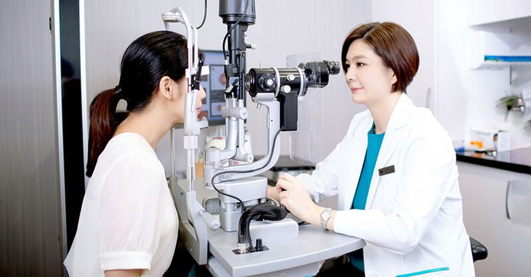 職人視力保衛戰，工地眼鏡掉落險釀災！解析零接觸不掀瓣近視雷射，角膜安全穩定度