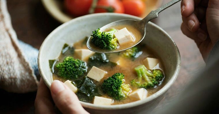 超簡單味噌湯竟是護腎高手！日名醫研發4款回春食譜抗發炎更強