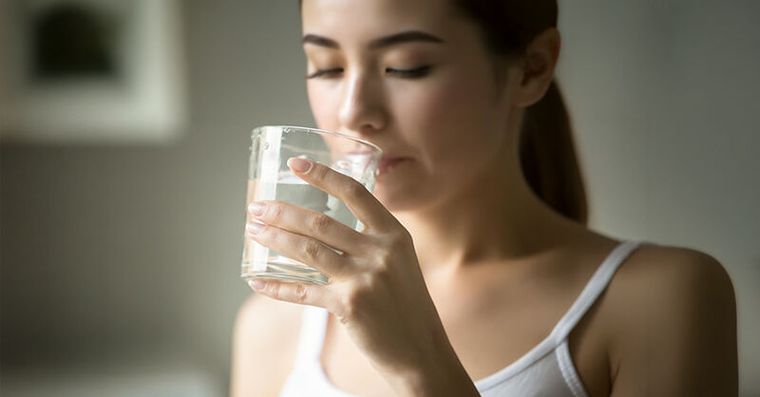 養生習慣卻成中風導火線！醫揭「6大健走地雷」出門前先喝救命水