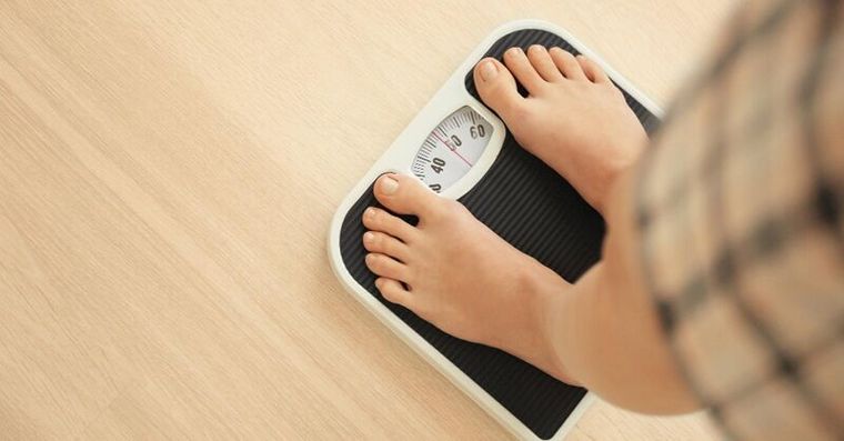 越不敢量體重越容易胖！醫證實每天做「1動作」血壓自然降