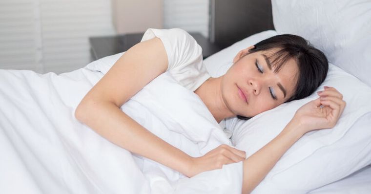 跨年熬一晚累三天不是因為你老了！3個「錯誤補眠法」越睡越累