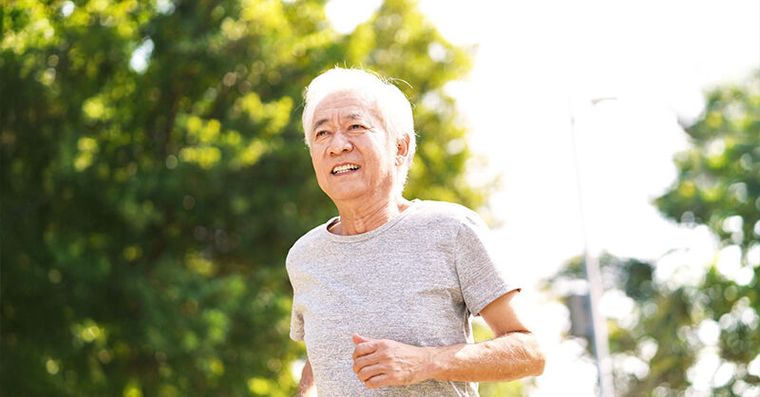92歲跑馬拉松小意思！他戒掉1個慢跑習慣：血糖更穩、狀態更好