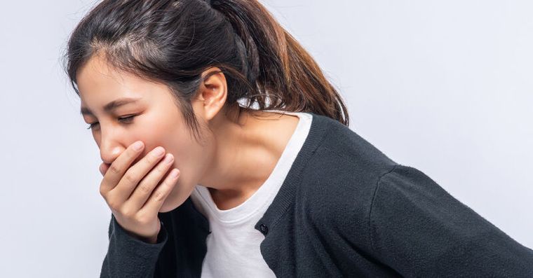 吐到有血絲？醫揭諾羅「噴射性嘔吐」真相，出現3症狀快掛急診
