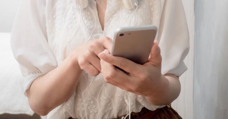 女星車禍滿臉血因手機這功能獲救！蘋果安卓2設定開啟隱藏「救命符」