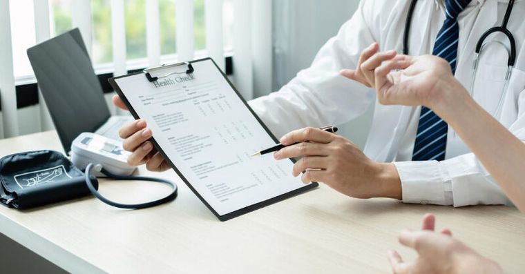 健檢零紅字卻突罹癌！醫揭「腫瘤潛伏」5大真相，這檢查才準