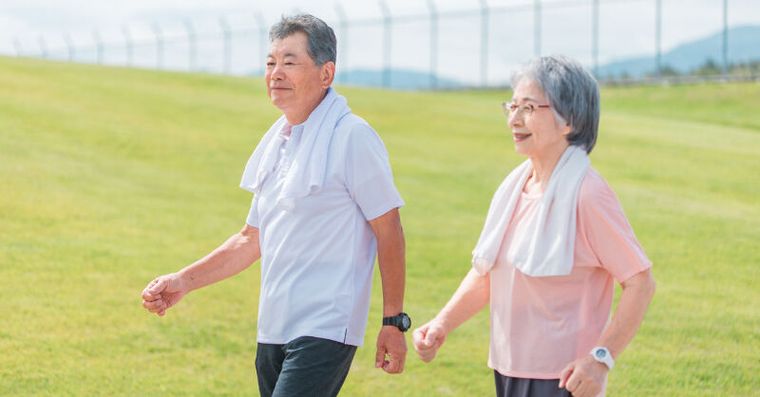 老人家最怕跌！醫推「不倒翁訓練」＋三段式起身，動得好安全長壽