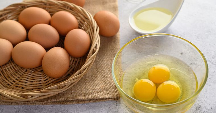 雞蛋生吃會禿頭？營養師破解吃蛋3大迷思：蛋白「1成分」阻礙營養吸收