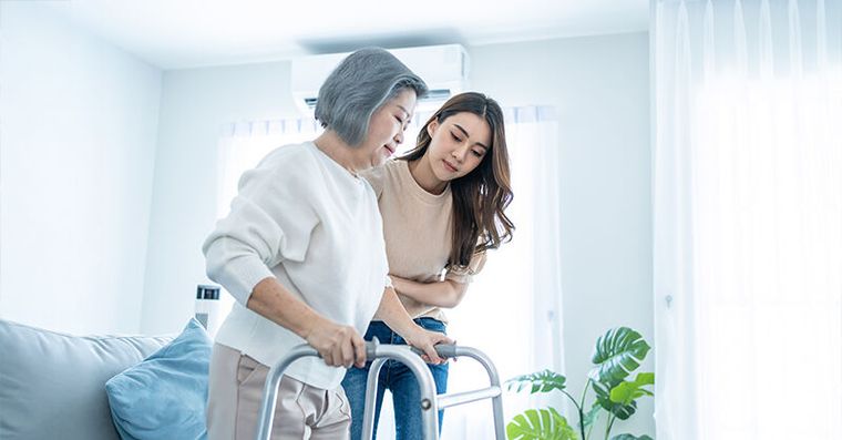 出院回家才是考驗！居家照護5關鍵「記好這數據」回診能幫上忙