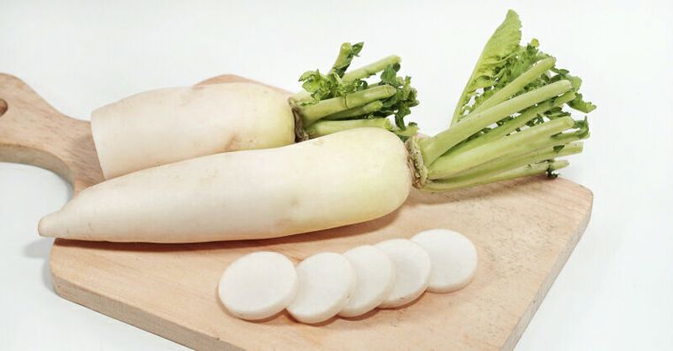 營養差2300倍！白蘿蔔「這精華」別切掉，防癌護眼比根部還補