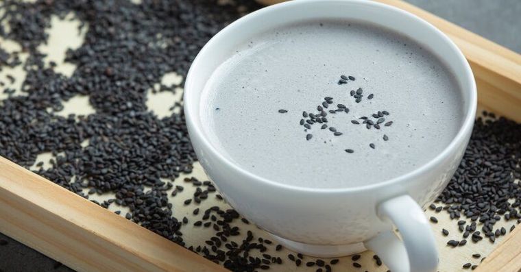 多吃黑芝麻、黑米等黑色食物能補腎？專家示警「這族群」吃錯反加速傷腎