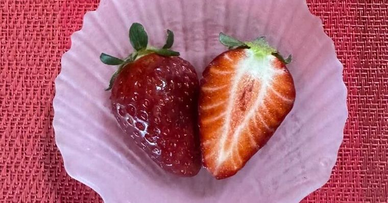 草莓界愛馬仕「黑草莓」爆紅！花青素多3倍，網推3種草莓神吃法更香甜