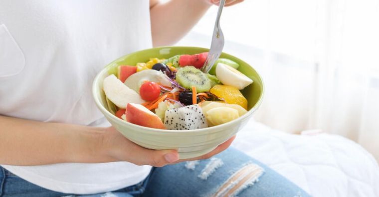 她吃水果月瘦10公斤卻險送命！醫嘆血糖飆600全因這誤區